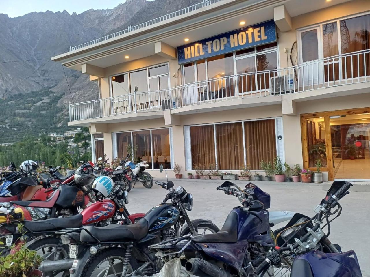 Hilltop Hotel, Hunza Karimabad  Dış mekan fotoğraf